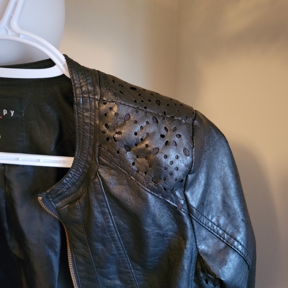 Leather jacket - Picture 3 of 4
